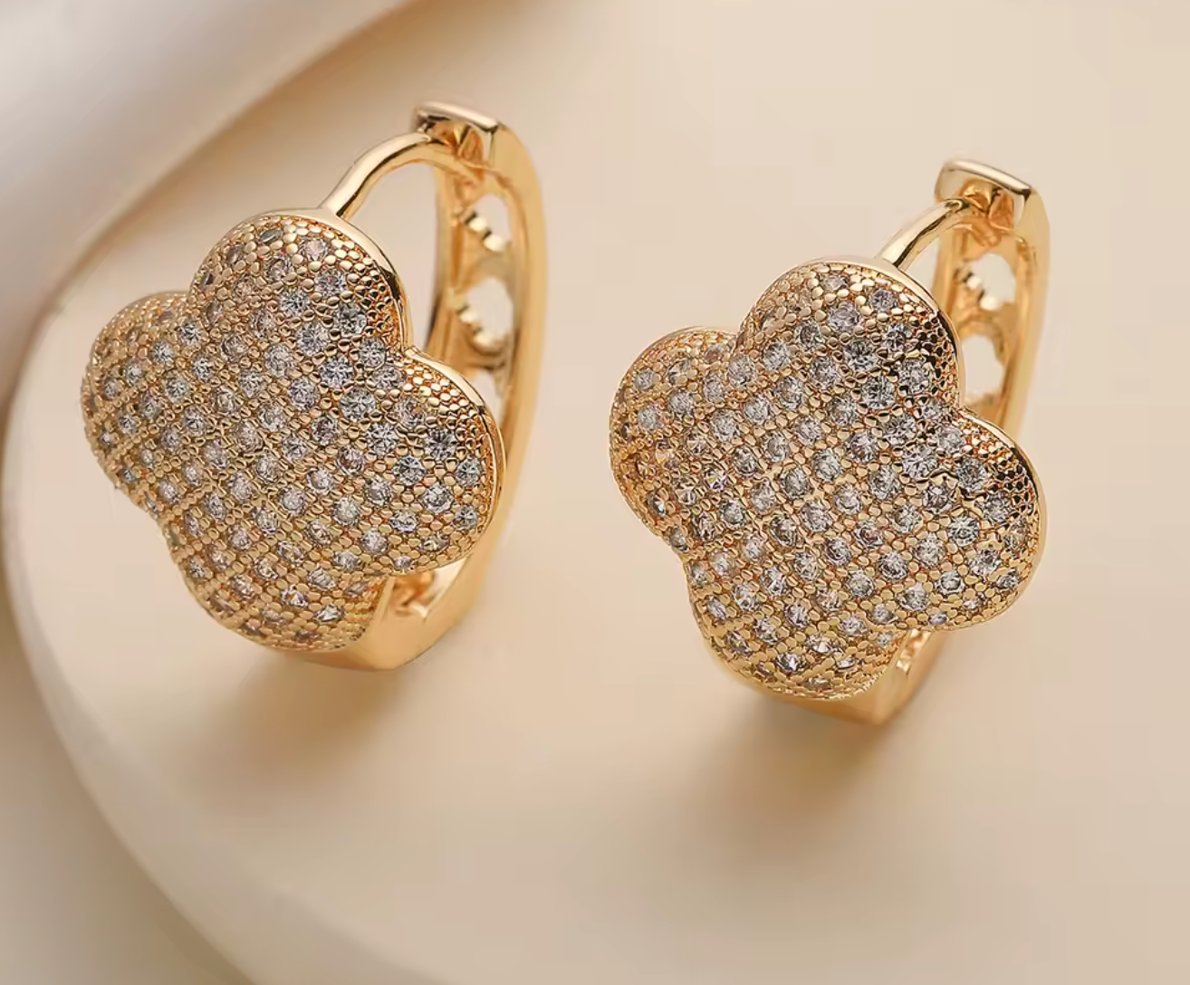 Luxury Clover Hoop Earrings for Women